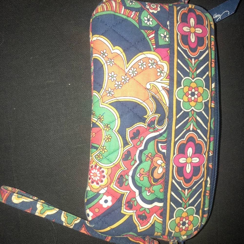 Vera Bradley wallet !!